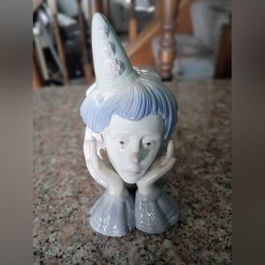 Vintage,Thinking Clown, in Paul Sebastian Jester Pose, Porcelain Figurine, Meico